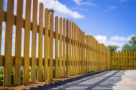 Common mistakes made washing fence